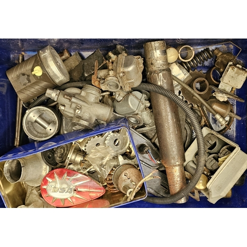 370 - A collection of mainly carburettor parts (2)