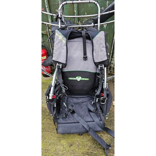 387 - A paramotor with seat, for attachment to a hang glider or similar.
Please note, we have not tested t... 