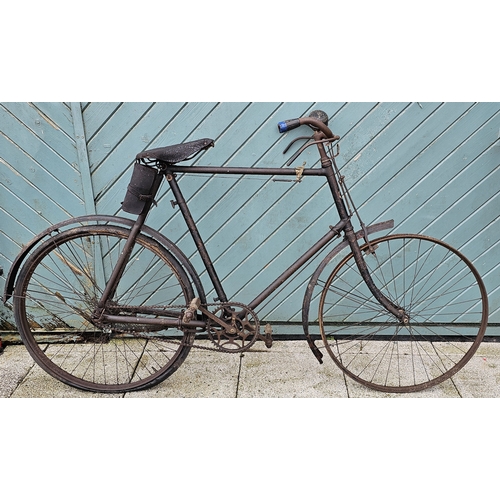 389 - A vintage gentleman's bicycle, believed French, with Brooks seat