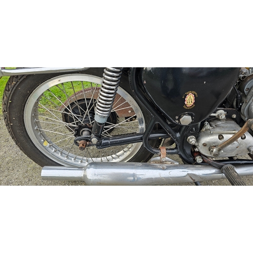 566 - c.1953 BSA BB31/32, 350cc, project. Registration number unregistered. Frame number CB31.13611. Engin... 