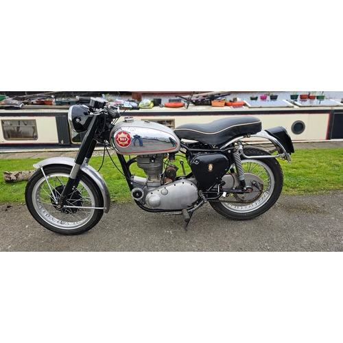 566 - c.1953 BSA BB31/32, 350cc, project. Registration number unregistered. Frame number CB31.13611. Engin... 