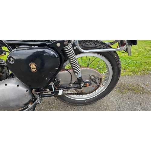 566 - c.1953 BSA BB31/32, 350cc, project. Registration number unregistered. Frame number CB31.13611. Engin... 