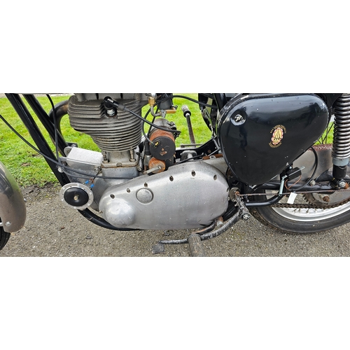 566 - c.1953 BSA BB31/32, 350cc, project. Registration number unregistered. Frame number CB31.13611. Engin... 