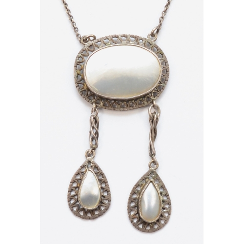 194 - A sterling silver mother of pearl drop necklace, 44cm, 6gm.