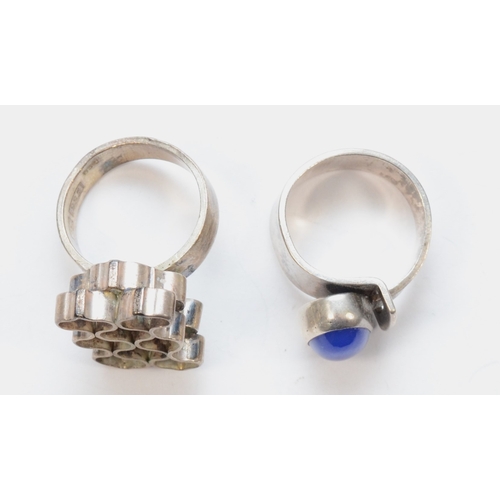 219 - A silver Modernist dyed quartz ring, by Kupittaan Kulta, M-N, together with another example by Kupit... 