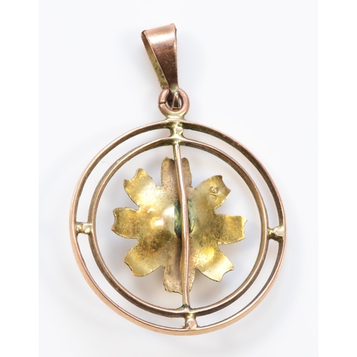 407 - An Edwardian 9ct gold paste stone floral pendant, 20mm, 1.2gm.