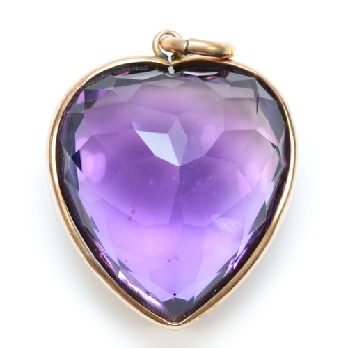 434 - A 9ct gold mounted heart shaped amethyst pendant, 26 x 22mm, 7.5gm, loose in mount.