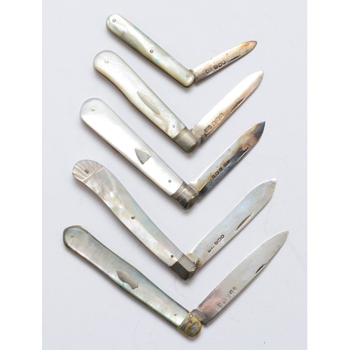 80 - A Victorian silver and mother of pearl fruit knife, Sheffield 1881 and four other later examples.