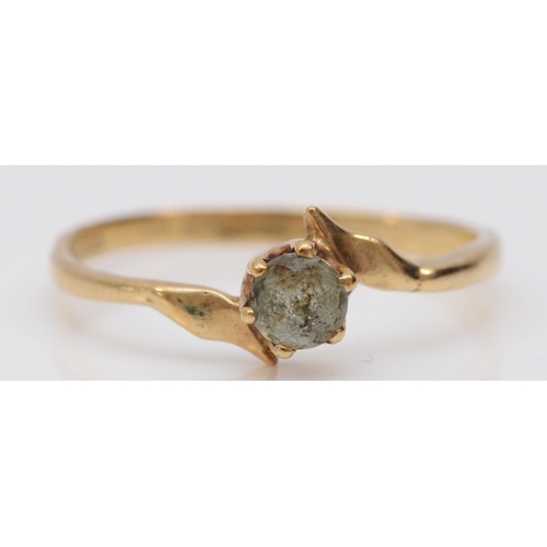 256 - A 9ct gold and topaz single stone ring, N, 1.1gm