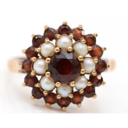 258 - A 9ct gold cultured pearl and garnet cluster ring, L, 3gm