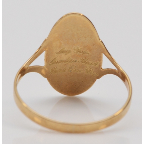 259 - A 9ct gold Angel panel ring, inscribed May your guardian angel watch over you, N, 1.3gm