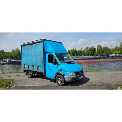 2005 Mercedes Sprinter curtain side van, diesel 2148 cc. Registration number GF55YUA. VIN number TBC. Engine number unknown.
Sold with V5C, MOT until January 2025, two owners, three keys, service invoice/MOT January 2024 at £839.50, including two calipers, brake pads/discs, brake shoes and pipes, 547,000 miles, engine changed about 250,000 miles ago.