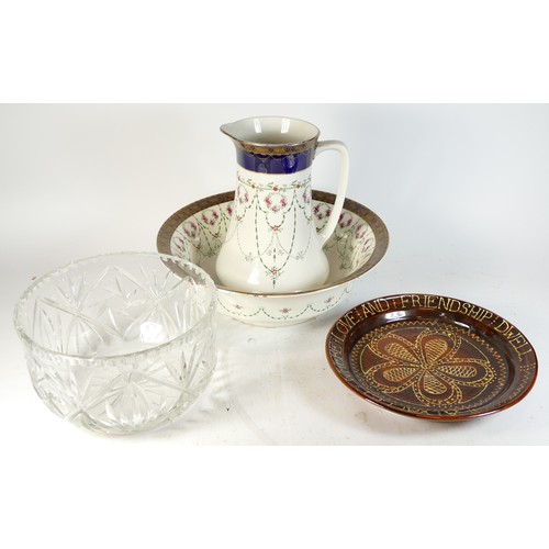 An Edwardian Wedgewood porcelain jug & bowl set, together with a studio ...