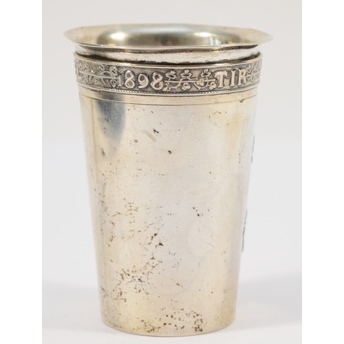 56 - A Swiss 800 standard silver beaker, by S. Orfevers, Neuchatel, c.1898, with applied crest and TIR FE... 