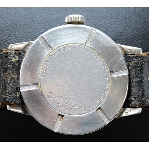 102 - Omega WWII era stainless steel manual wind gentleman's wristwatch, c. 1939, ref 2165/1, 26.5T3 PC 15... 