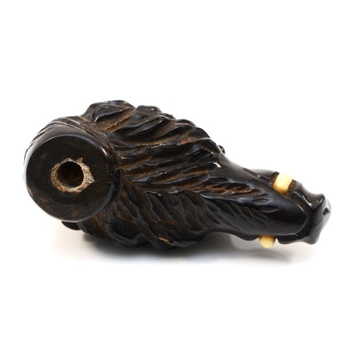 210 - A 19th century carved horn cane handle, in the form of a wild boar, with glass eyseand bone tusks, 7... 