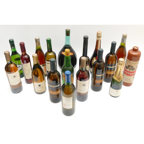 293 - Eighteen bottles of various alcohol to include a 1997 Miranda Brothers Sauvignon blanc, a Croft sher... 