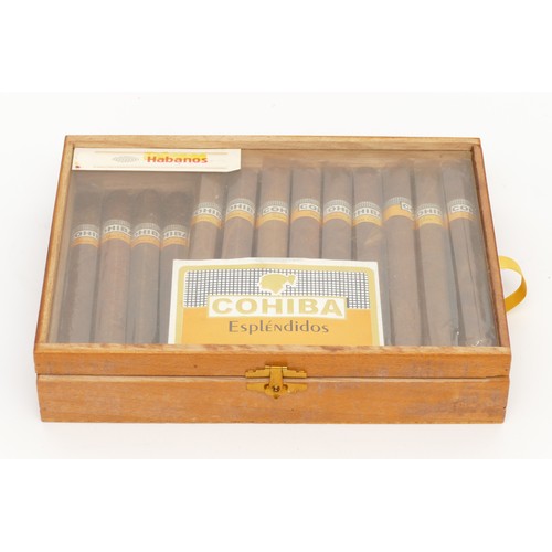 314 - ***WITHDRAWN FROM AUCTION*** 
Cohiba Esplendidos, twenty two cigars in a glass lidded wooden case