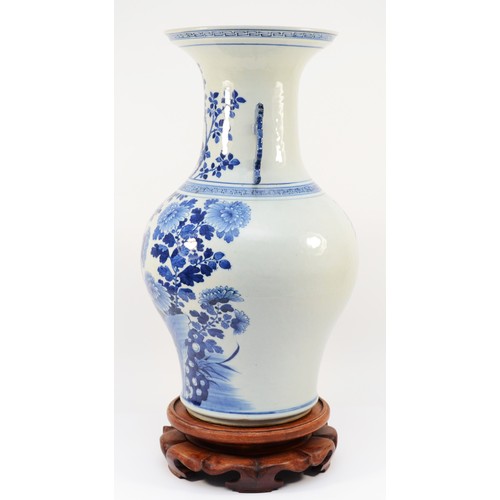 342 - A large Chinese blue and white porcelain vase, circa 19th century Kangxi Dynasty, of baluster form, ... 