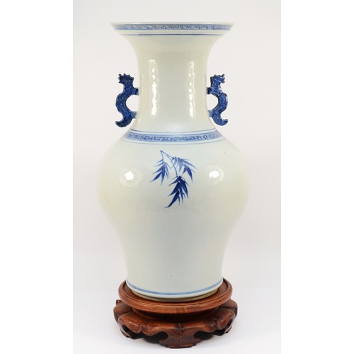 342 - A large Chinese blue and white porcelain vase, circa 19th century Kangxi Dynasty, of baluster form, ... 