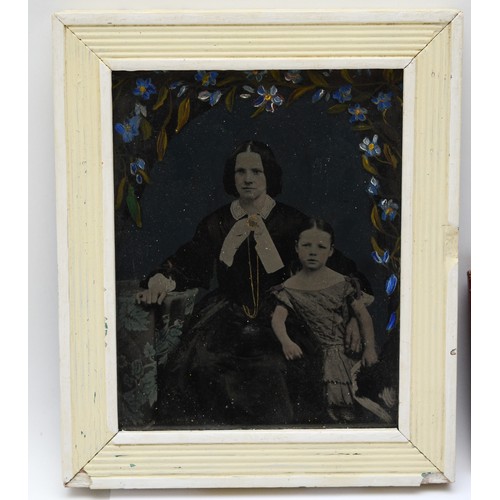 347 - A collection of Victorian photographs, to include a daguerreotype portrait of a lady and child, thre... 