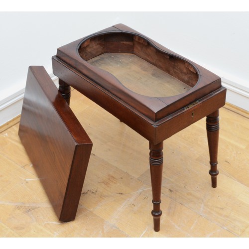 368 - A Victorian mahogany commode stool, of rectangular form on turned tapering legs. (lacking bowl) 46x2... 