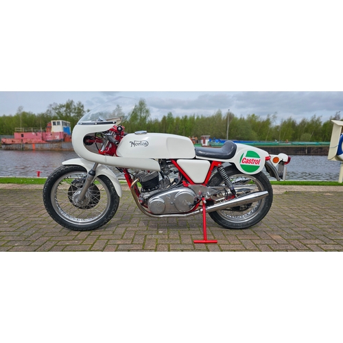 611 - 1971 Norton Commando Production Racer Replica, 750cc. Registration number NFE 500J. Frame number 142... 