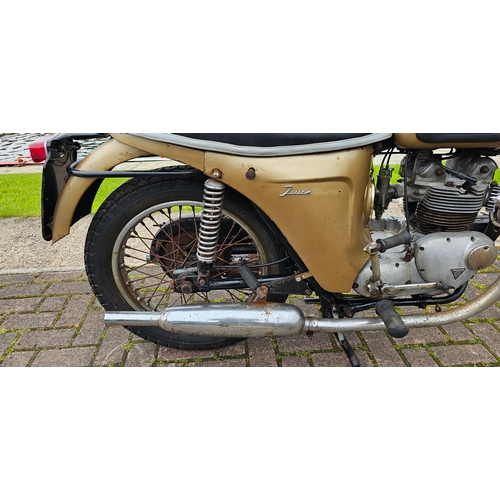 637 - 1965 Triumph 3TA, 349cc. Registration number KHH 849C. Frame number H 37536. Engine number H 37536.
... 