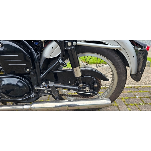 626 - 1961 Norton Dominator 99 de luxe, 596cc. Registration number 964 XWB (non transferrable), frame numb... 