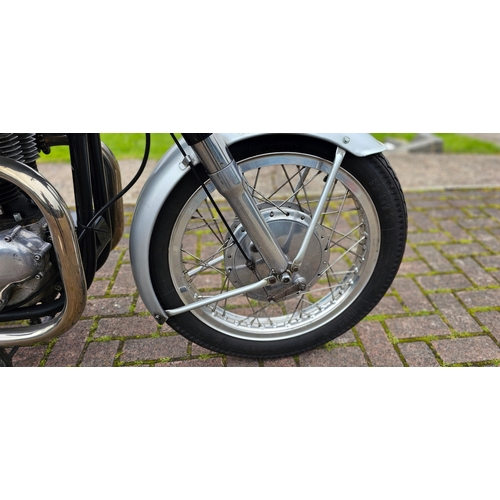 626 - 1961 Norton Dominator 99 de luxe, 596cc. Registration number 964 XWB (non transferrable), frame numb... 