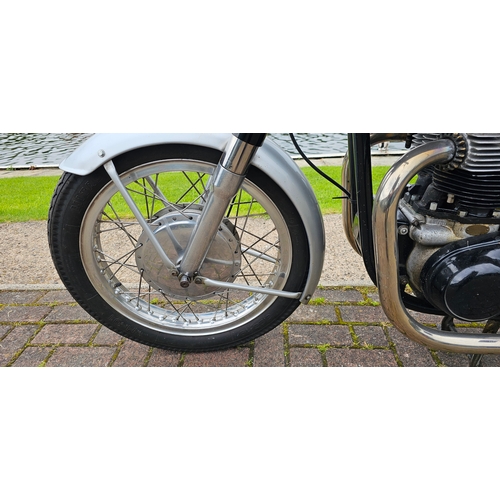 626 - 1961 Norton Dominator 99 de luxe, 596cc. Registration number 964 XWB (non transferrable), frame numb... 