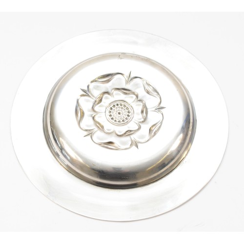 2 - A silver Tudor Yorkshire Rose dish, by Viners, London 1959, 14.5cm, 139gm