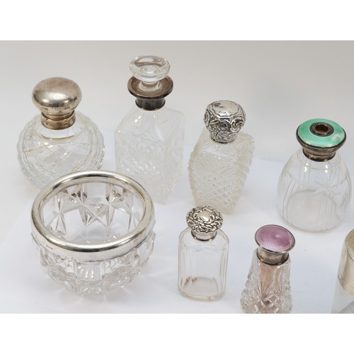 14 - A Victorian silver mounted ribbed glass scent bottle, Birmingham 1893, with incised Eaude de Cologne... 