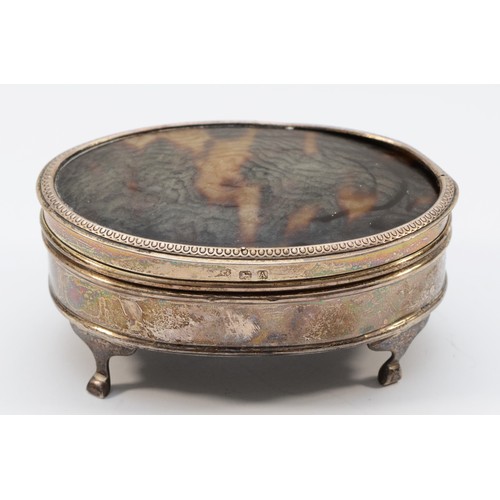 26 - A silver and tortoiseshell oval trinket box, Birmingham 1925, hinged cover, 10 x 7cm