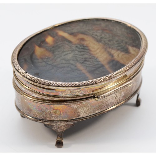 26 - A silver and tortoiseshell oval trinket box, Birmingham 1925, hinged cover, 10 x 7cm