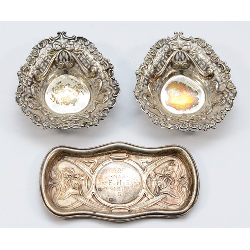 30 - A Victorian silver pair of heart shape dishes, Chester 1895, 9 x 8cm and a silver inscribed dish, Ch... 