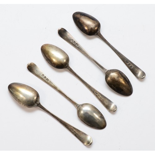 48 - Five George III silver tea spoons, London1786, 65gm