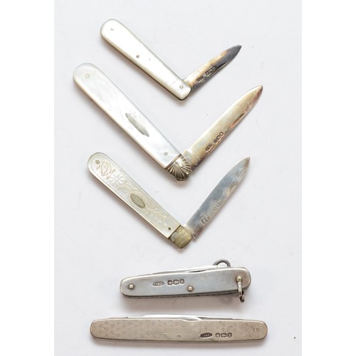 54 - Three Victorian and later mother of pearl and silver fruit knives and two silver example