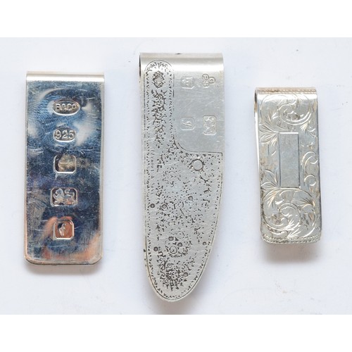 101 - Three silver money clips, 42gm