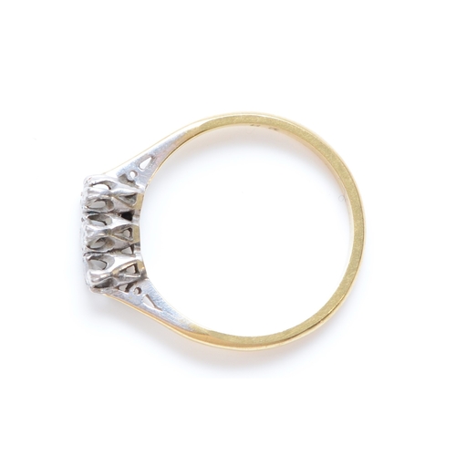 231 - A vintage 18ct gold and platinum brilliant cut diamond ring, stated weight 0.28cts, N 1/2, 2.2gm