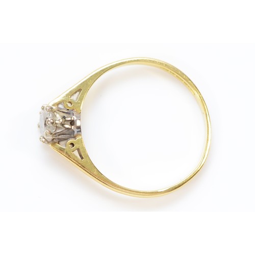 447 - An 18ct gold single stone diamond ring, claw set with a brilliant cut stone, approximately 0.30cts, ... 