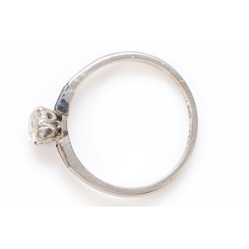 448 - An Art Deco 18ct white gold and platinum single stone diamond ring, claw set with an old cut diamond... 