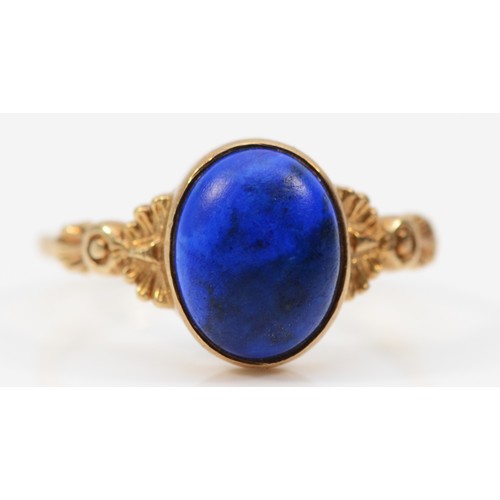 547 - A 9ct gold and blue hardstone ring, probably lapis lazuli, N, 2.8gm