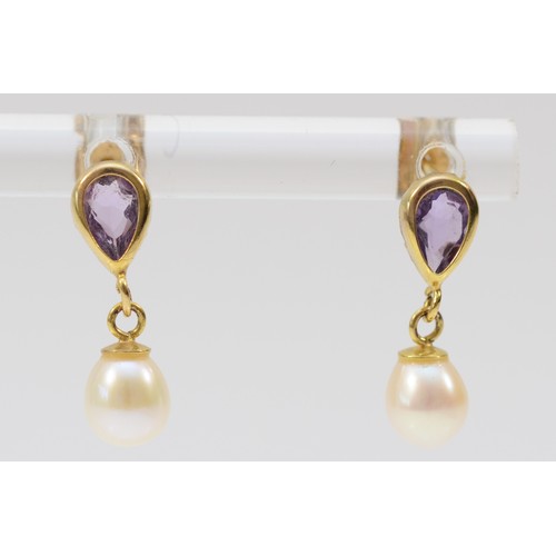 586 - A 9ct gold pair of amethyst and cultured pearl ear pendants, 17mm, 1gm