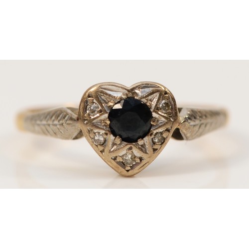 594 - An Art Deco 18ct sapphire and diamond heart shape ring, K 1/2, 1.8gm