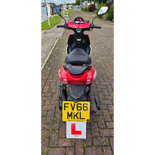 562 - 2017 Motorini GP125. Registration number FV66 MKL. Frame nimber LJETCJPE5FA007454. Engine number 152... 