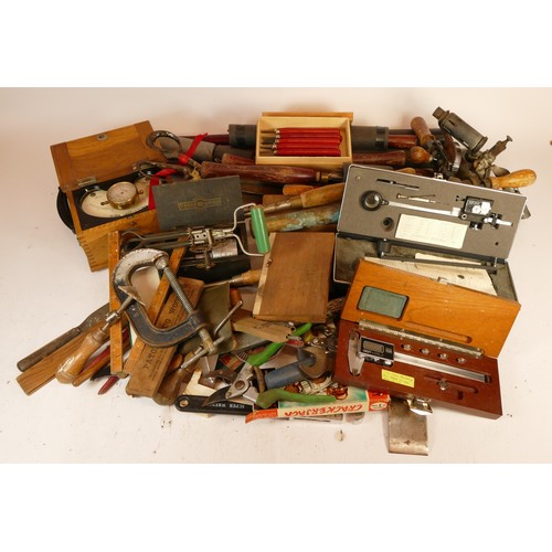 7 - A collection of mid 20th century and later carpenters hand tools in three boxes (3)