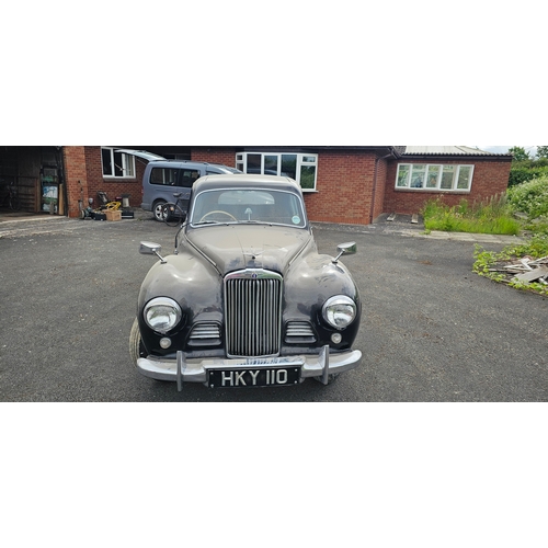 464 - 1952 Sunbeam Talbot 90, 2267cc. Registration number HKY 110. Chassis number not found. Engine number... 