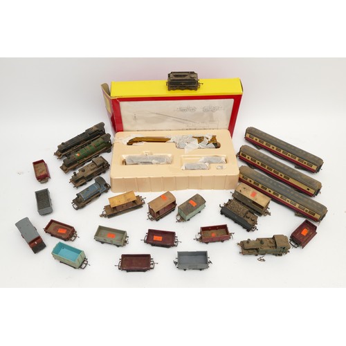 3 - A collection of 00 gauge playworn locomotives, carriages and rolling stock, together with a boxed Ho... 