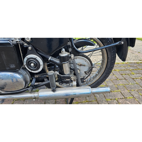 622 - 1959 Ariel Square Four, 998cc. Registration number 780 FMA (non transferrable). Frame number CGM1873... 